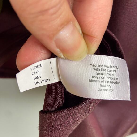 Lane Bryant Blouse Plus Size 22-24 Coated Stretch V-Neck Top Glam‎ Minimalist - Picture 6 of 11